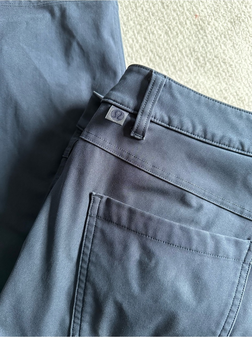 Lululemon Men’s ABC 5‑Pocket Warpstreme Pants – Navy – Size 36